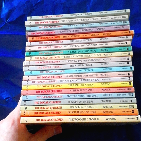 Scholastic Other - HUGE Vintage Boxcar Children book bundle